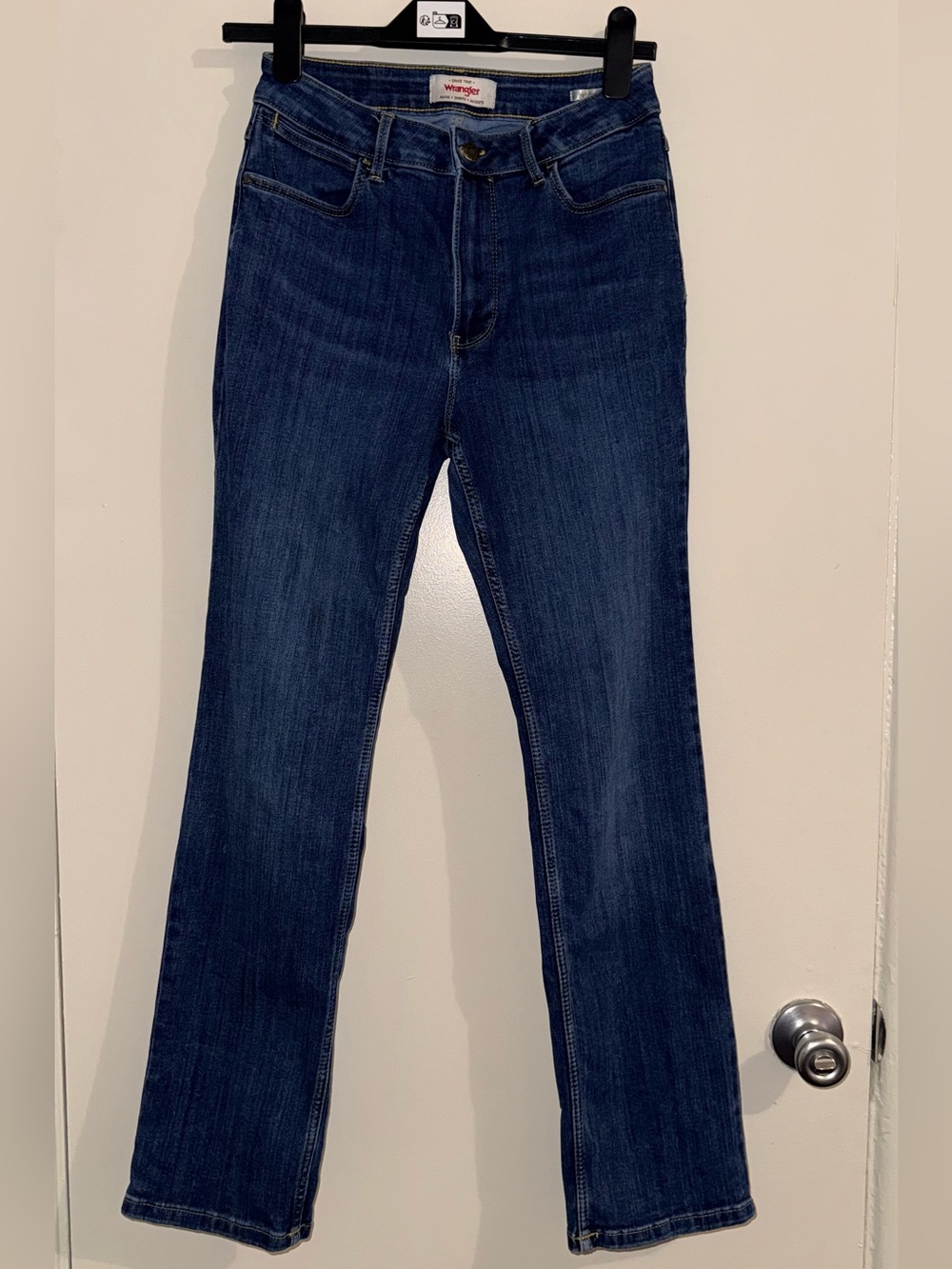 Wrangler Women's Indigo Straight Leg Jeans